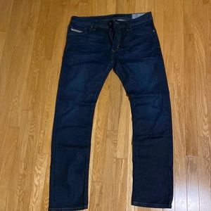 Diesel / Men / Thavar / Slim-Skinny / 34-32